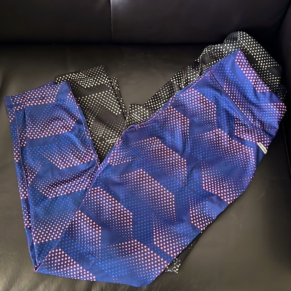 Danskin Now Fitted Leggings - Picture 2 of 5